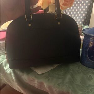 Elegant Black Handbag